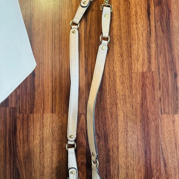 Elegant Calvin Klein, leather Cream Tote Bag - Picture 7 of 10